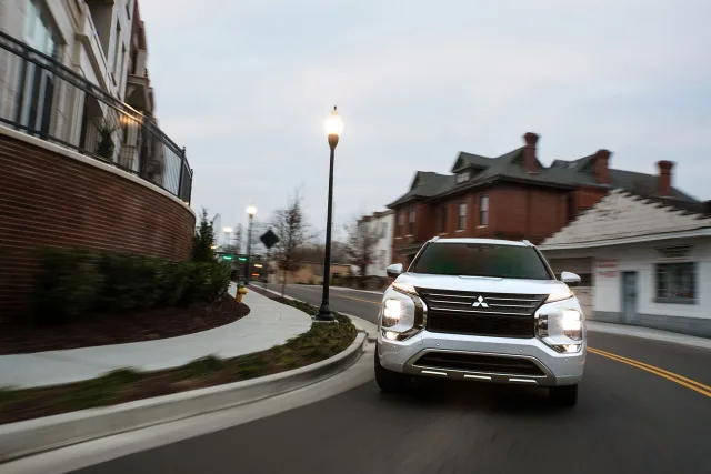 Mitsubishi Outlander 2021 crossover — 16