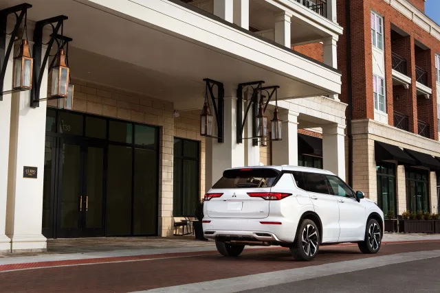 Mitsubishi Outlander 2021 crossover — 17