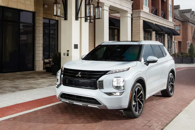 Mitsubishi Outlander 2021 crossover — 22