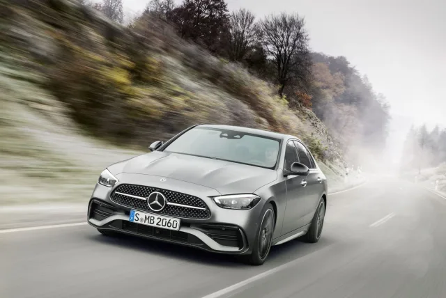 Mercedes-Benz C-Class W206 (Мерседес Бенц Ц-класс) седан — 2