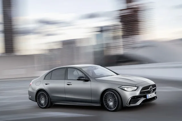 Mercedes-Benz C-Class W206 (Мерседес Бенц Ц-класс) седан — 3