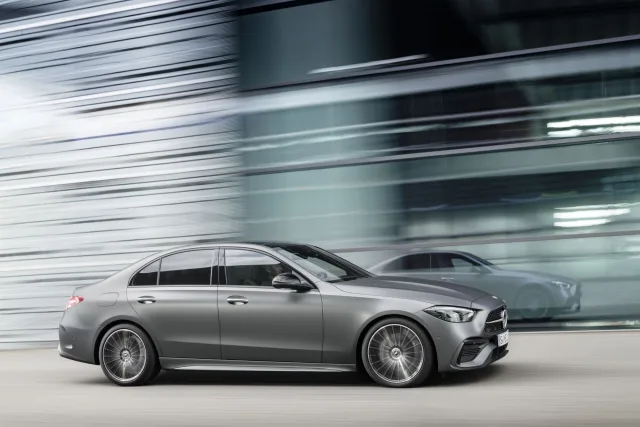 Mercedes-Benz C-Class W206 (Мерседес Бенц Ц-класс) седан — 4