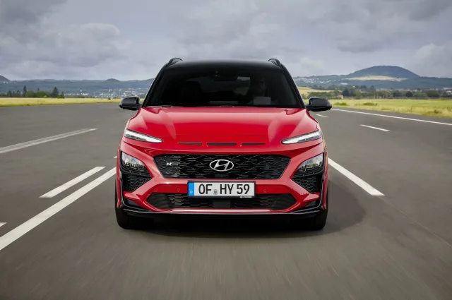 Hyundai Kona 1.0T MT Dynamic — 4
