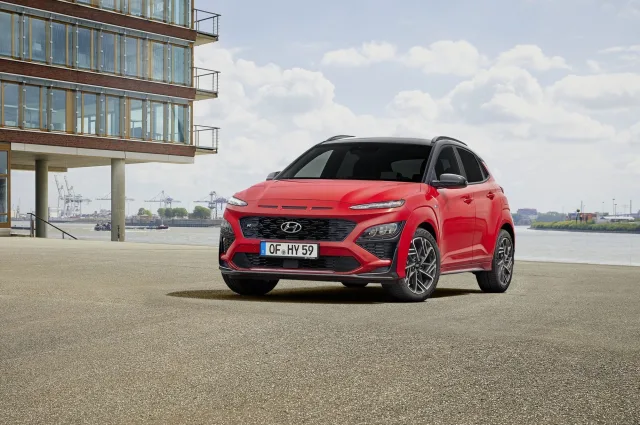 Hyundai Kona 1.0T MT Dynamic — 10