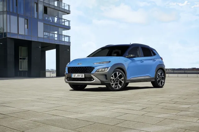 Hyundai Kona 1.0T MT Dynamic — 12