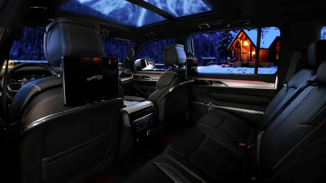 Jeep Wagoneer позашляховик — 21