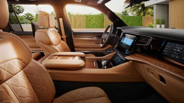 Jeep Wagoneer позашляховик — 25