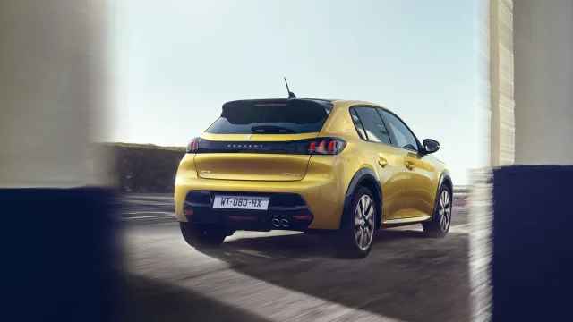 Peugeot 208 1.2 MT Active Pack — 5