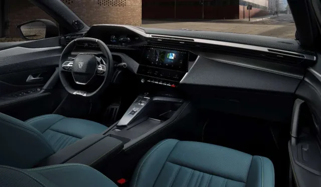 Peugeot 308 2021 хэтчбек — 9