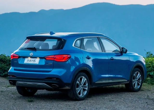 MG HS 2.0T AT 4WD LUX — 6