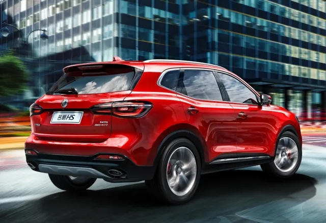 MG HS 2.0T AT 4WD LUX — 10