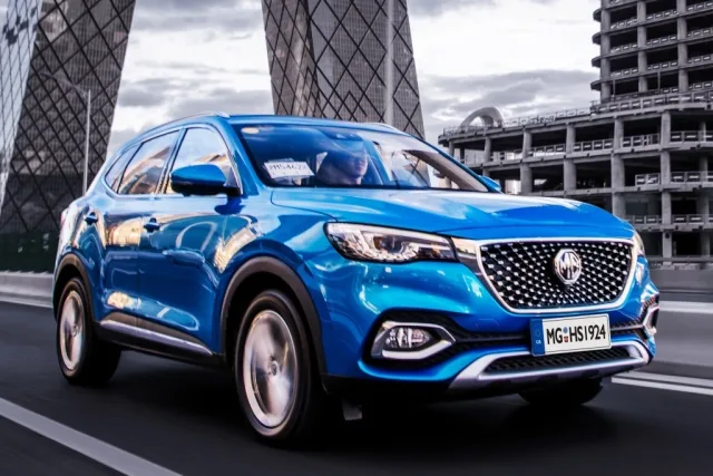MG HS 2.0T AT 4WD LUX — 13