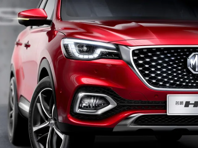 MG HS 2.0T AT 4WD LUX — 17