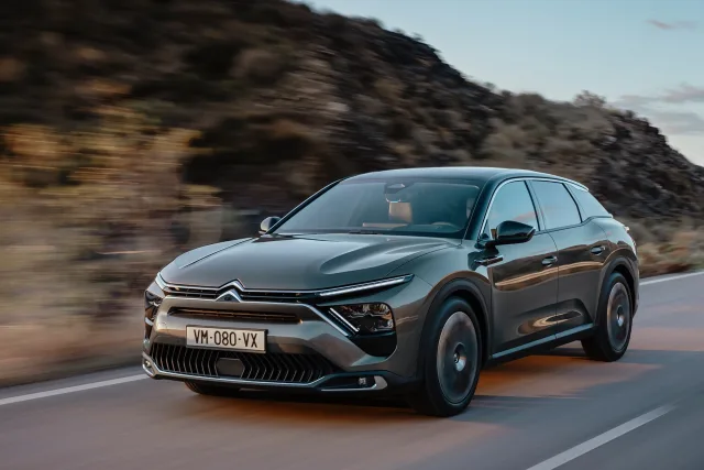 Citroen C5 X crossover — 5