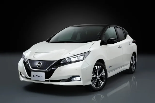 Nissan Leaf N-Connecta — 17