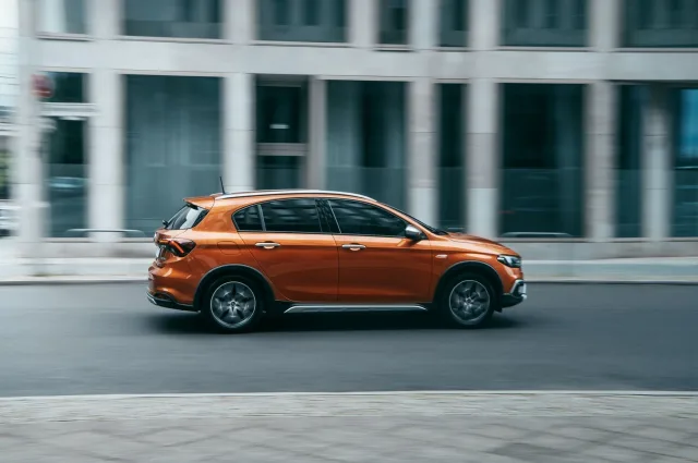 Fiat Tipo HB 1.4 MT Entry — 17