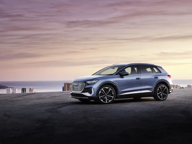 Audi Q4 e-tron crossover — 7