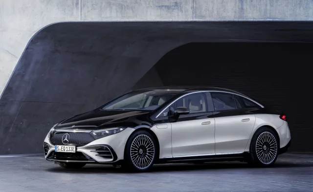 Mercedes-Benz EQS AT 450+ — 19