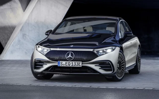 Mercedes-Benz EQS AT 450+ — 20
