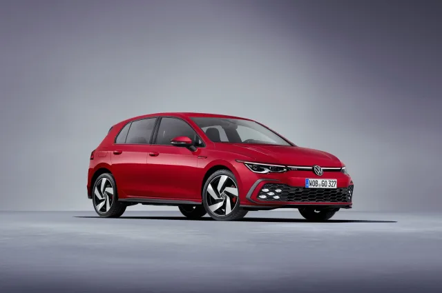 Volkswagen Golf GTI VIII hatchback — 3