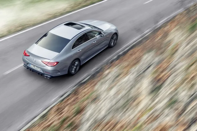 Mercedes-Benz CLS седан — 4