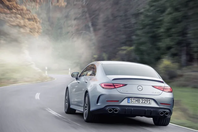 Mercedes-Benz CLS седан — 10