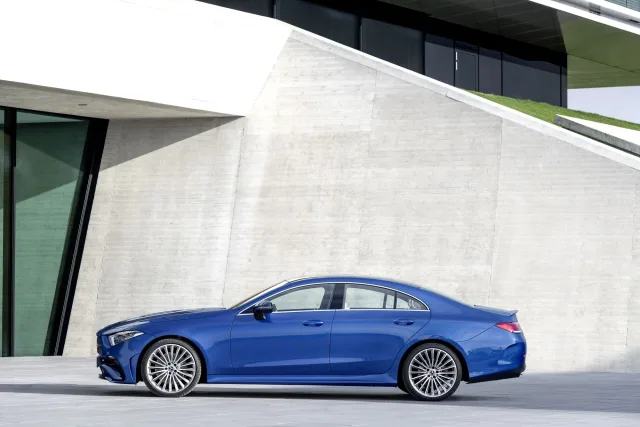 Mercedes-Benz CLS седан — 16