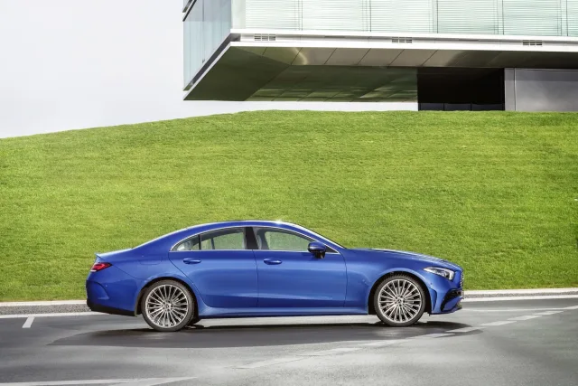 Mercedes-Benz CLS седан — 18