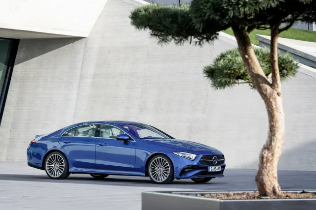 Mercedes-Benz CLS седан — 19