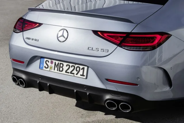 Mercedes-Benz CLS седан — 25