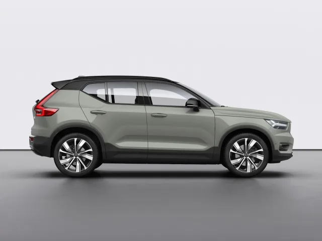 Volvo XC40 Recharge crossover — 2