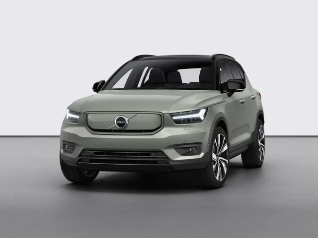 Volvo XC40 Recharge crossover — 4