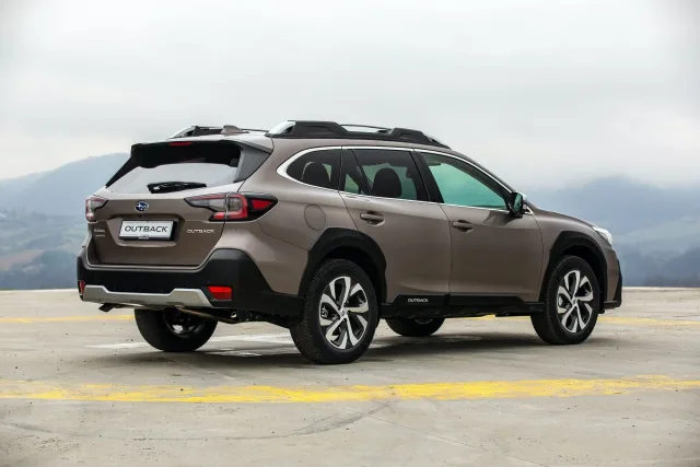 Subaru Outback 2.5 AT Touring — 11