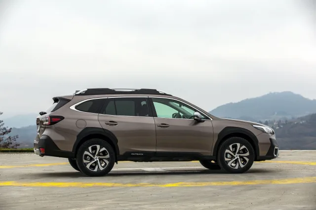 Subaru Outback 2.5 AT Touring — 12