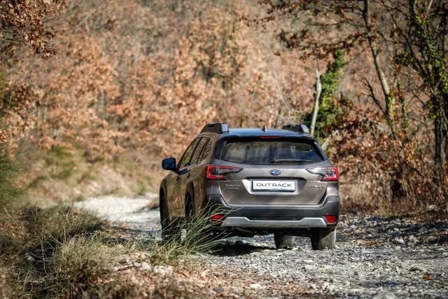 Subaru Outback 2.5 AT Touring — 19