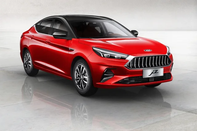 JAC J7 (Джей Эй Си Джей 7) хэтчбек — 7