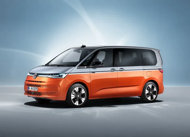 Volkswagen Multivan T7 minivan — 3