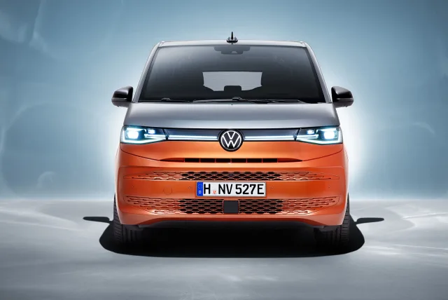 Volkswagen Multivan T7 minivan — 4