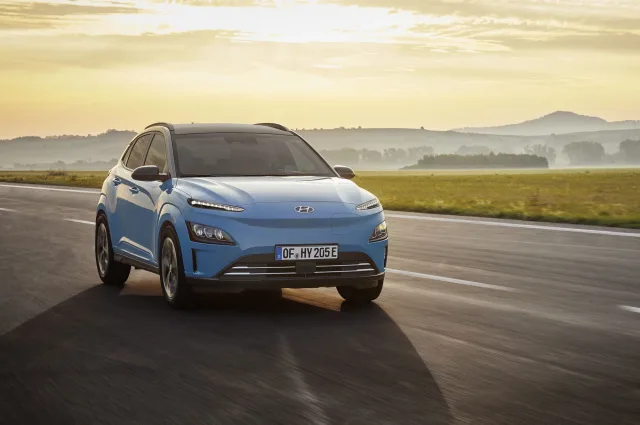 Hyundai Kona Electric кросовер — 2