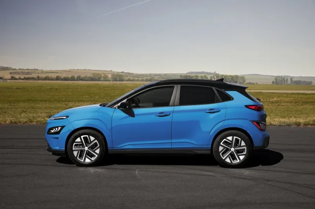 Hyundai Kona Electric кросовер — 3