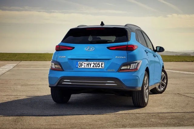 Hyundai Kona Electric кросовер — 8