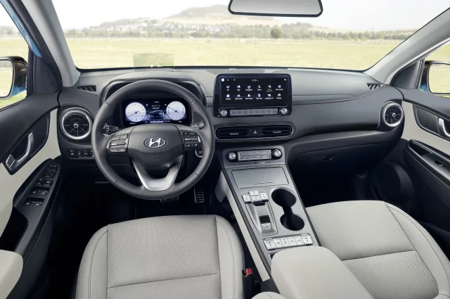 Hyundai Kona Electric кросовер — 12