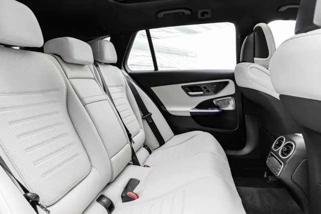 Mercedes-Benz C-Class Estate S206 універсал — 19