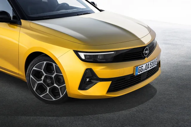 Opel Astra L (Опель Астра) хэтчбек — 7