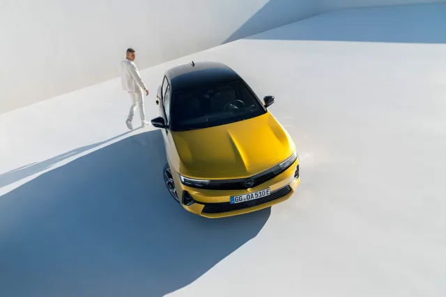 Opel Astra L (Опель Астра) хэтчбек — 11