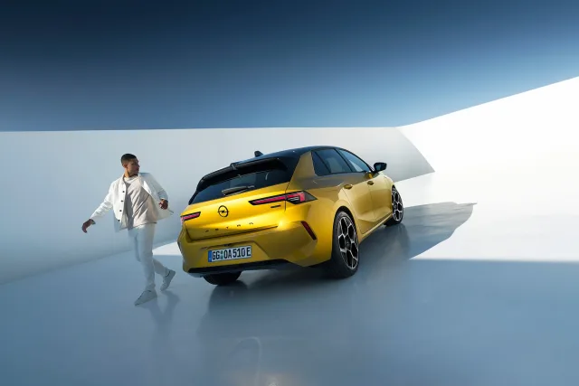 Opel Astra L (Опель Астра) хэтчбек — 13