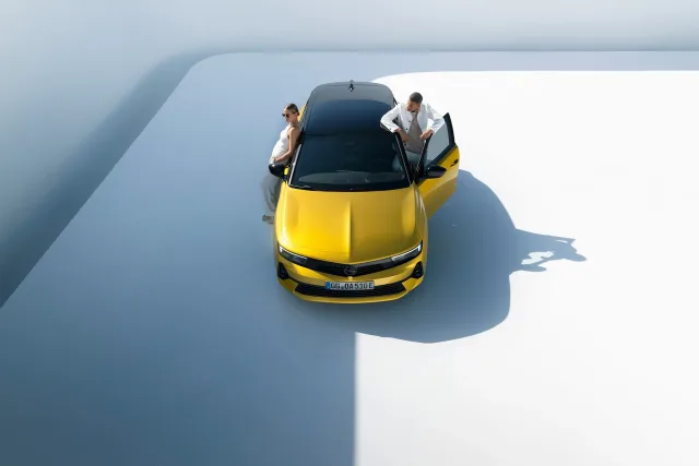 Opel Astra L (Опель Астра) хэтчбек — 14