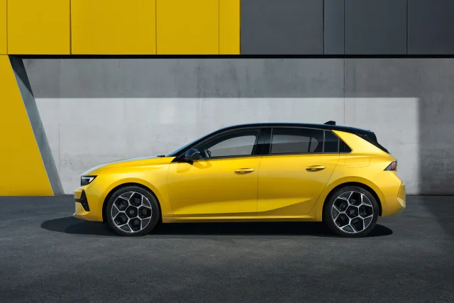 Opel Astra L (Опель Астра) хэтчбек — 17