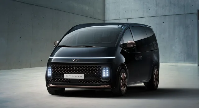 Hyundai Staria мінівен — 9