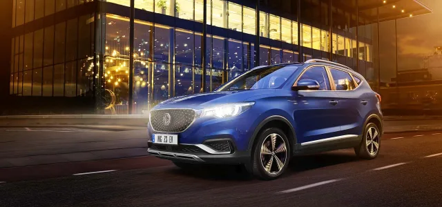 MG ZS EV AT LUX — 5